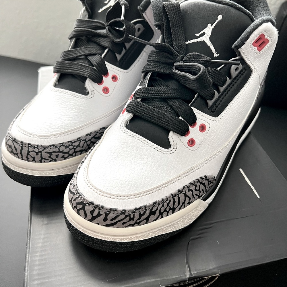 Kids Jordan Nike Retro 3